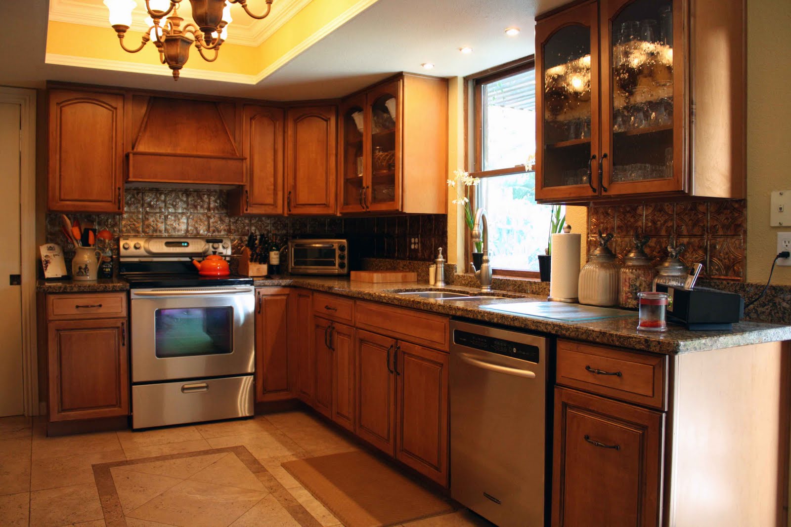 Clutter Free Kitchen For More Space